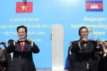 dung cot moc 30 va 275 xay dung duong bien gioi hoa binh giua vn campuchia