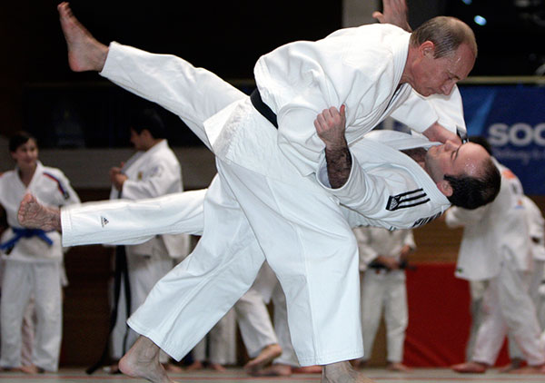 putin ong hoang the thao ong trum chinh tri