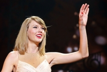 taylor swift bi cong chung phan nan vi lam anh huong den moi truong