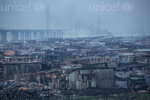 300 trieu tre em tren the gioi dang hit tho khong khi doc hai