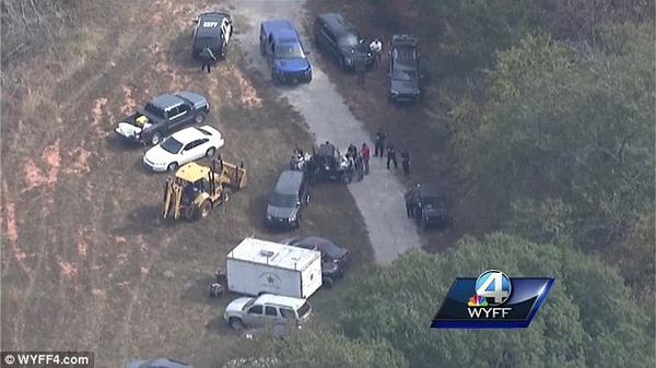 co gai xinh dep bi xich nhu con vat nhot trong thung container va chung kien nguoi yeu bi giet da man