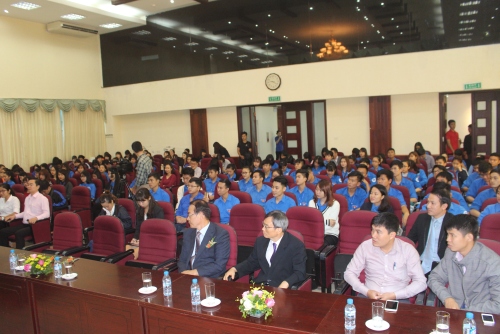 ccic to chuc toa dam thanh nien voi cong tac doi ngoai nhan dan va dinh huong ky nang song