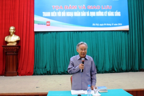 ccic to chuc toa dam thanh nien voi cong tac doi ngoai nhan dan va dinh huong ky nang song