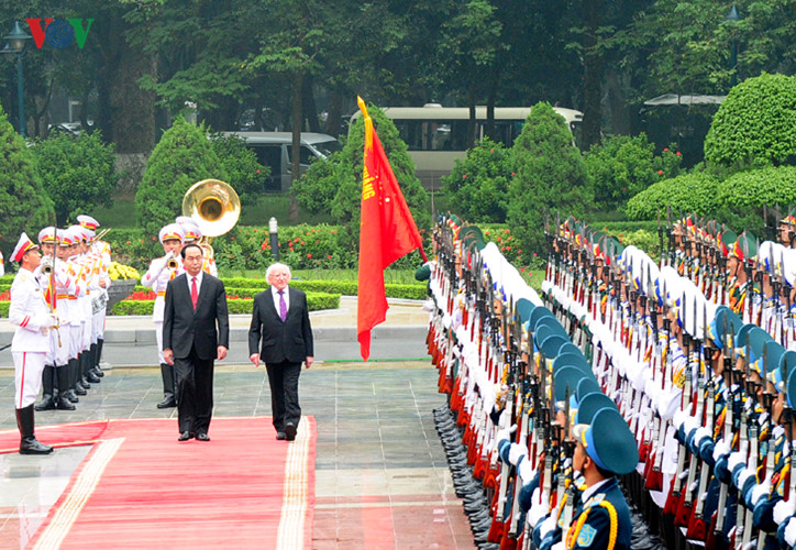 chu tich nuoc viet nam don tiep tong thong ireland