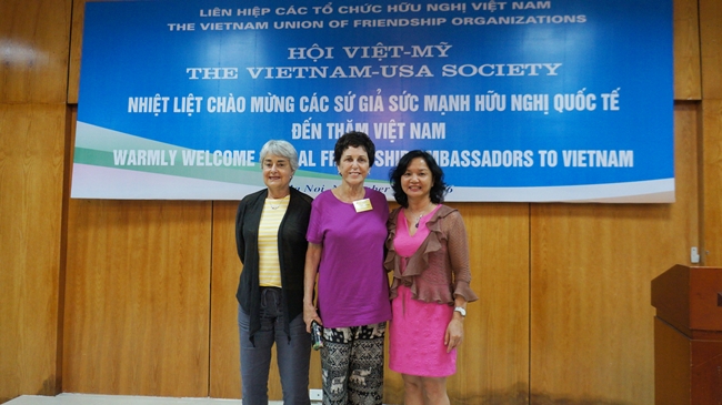 gioi thieu viet nam cua hom nay toi cac dai su huu nghi toan cau