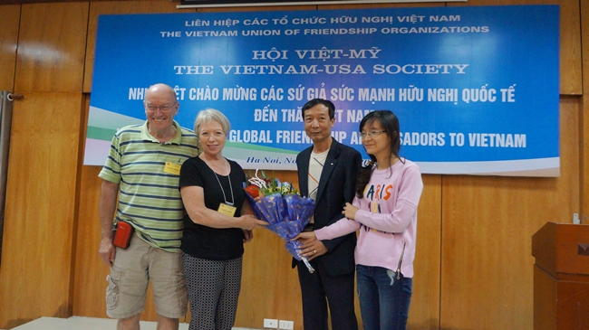 gioi thieu viet nam cua hom nay toi cac dai su huu nghi toan cau