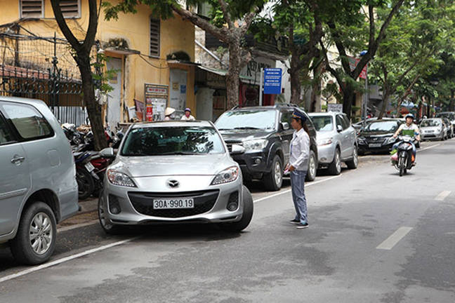 ha noi thi diem thu phi do xe tu dong tai quan hoan kiem