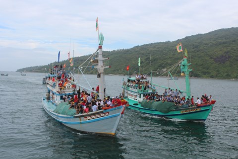 hanh trinh 247 nhieu su kien van hoa du lich hap dan khap 3 mien bac trung nam