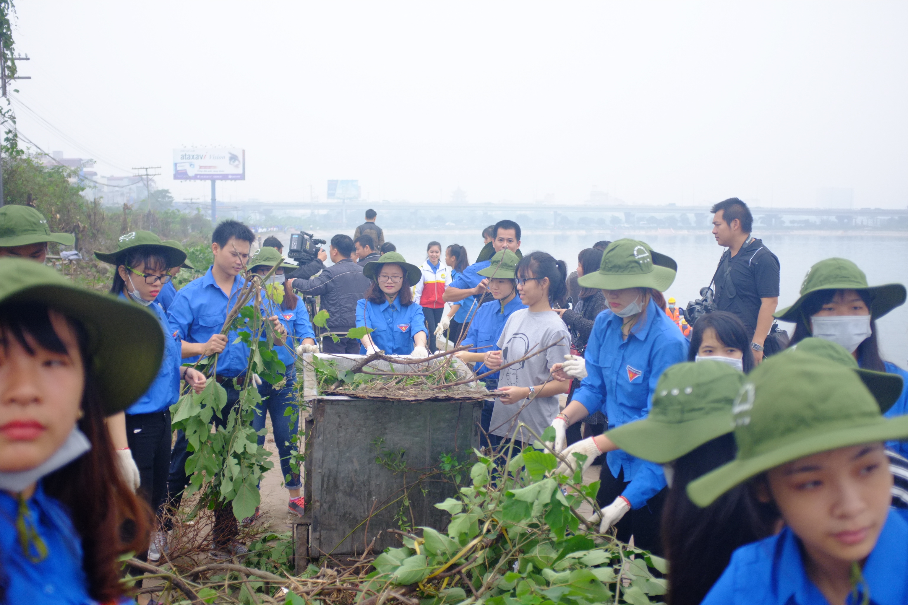 pho thu tuong vu duc dam cung thanh nien tich cuc huong ung hoat dong tu te voi moi truong