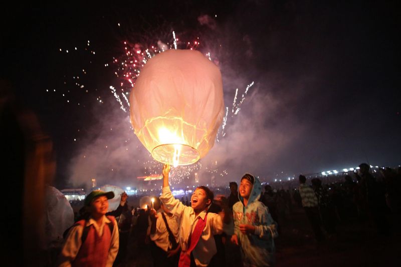le hoi khinh khi cau lua ngoan muc o myanmar
