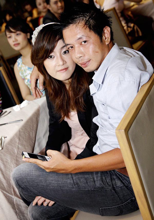 chan dung vo xinh dep kem 11 tuoi cua dien vien thai hoa