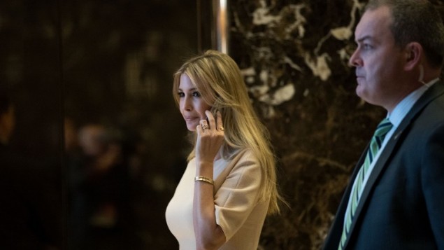 donald trump dac cu nho vay quanh ong toan nguoi do thai