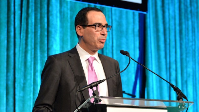 donald trump dac cu nho vay quanh ong toan nguoi do thai