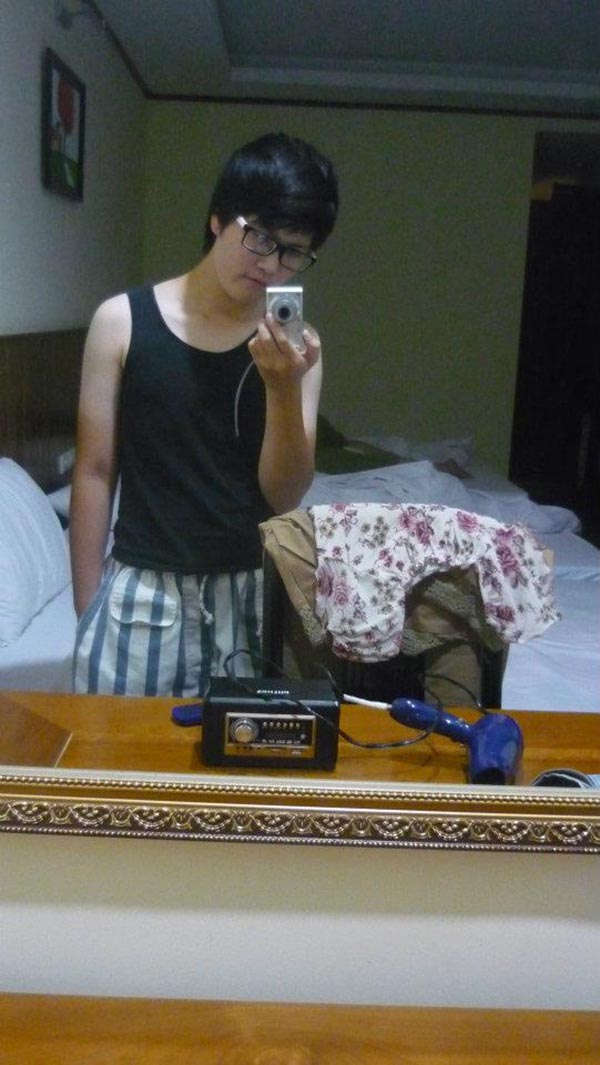 he lo anh luc chua chuyen gioi cua giong ca nam gay sot voi ca khuc ong ba anh