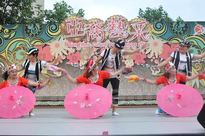 mua o khen viet thu hut tai giao luu van hoa nghe thuat chau a 2016