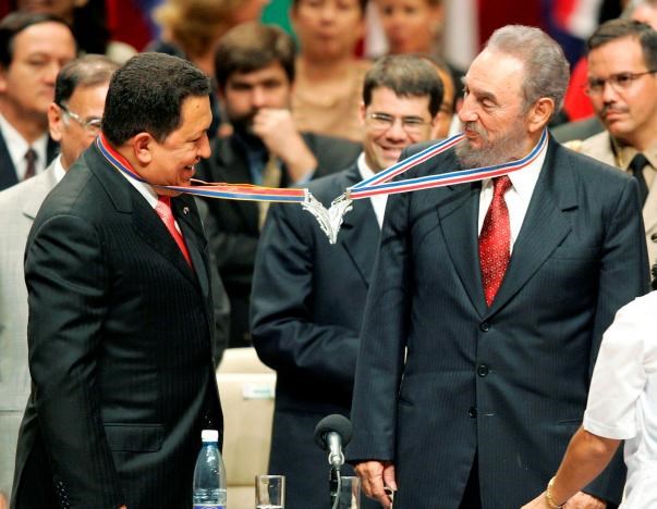 hinh anh dang nho ve lanh tu cuba fidel castro
