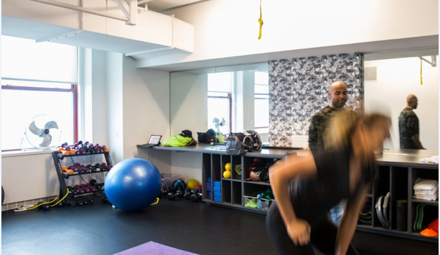 uoc mo cua nhan vien van phong day co phai khong tru so linkedin tri gia 23 ty usd co ca rap chieu phim cho nhan vien