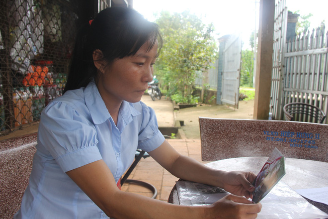 nuoc mat nguoi me bi cuop quyen nuoi con vi mau thuan voi bo me chong em chi muon con trai goi mot tieng me