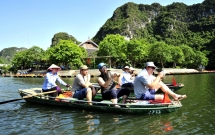 hsbc dau tho that the du lich len ngoi va dong vai tro then chot trong nen kinh te viet nam