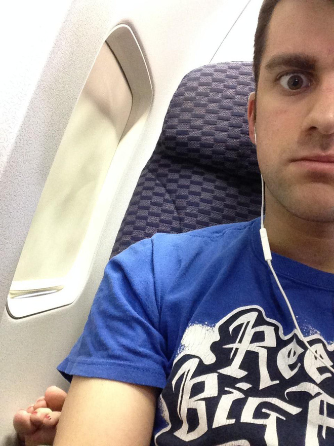 22 kieu nguoi ky cuc ma ai cung co the vo tinh nhin thay tren may bay