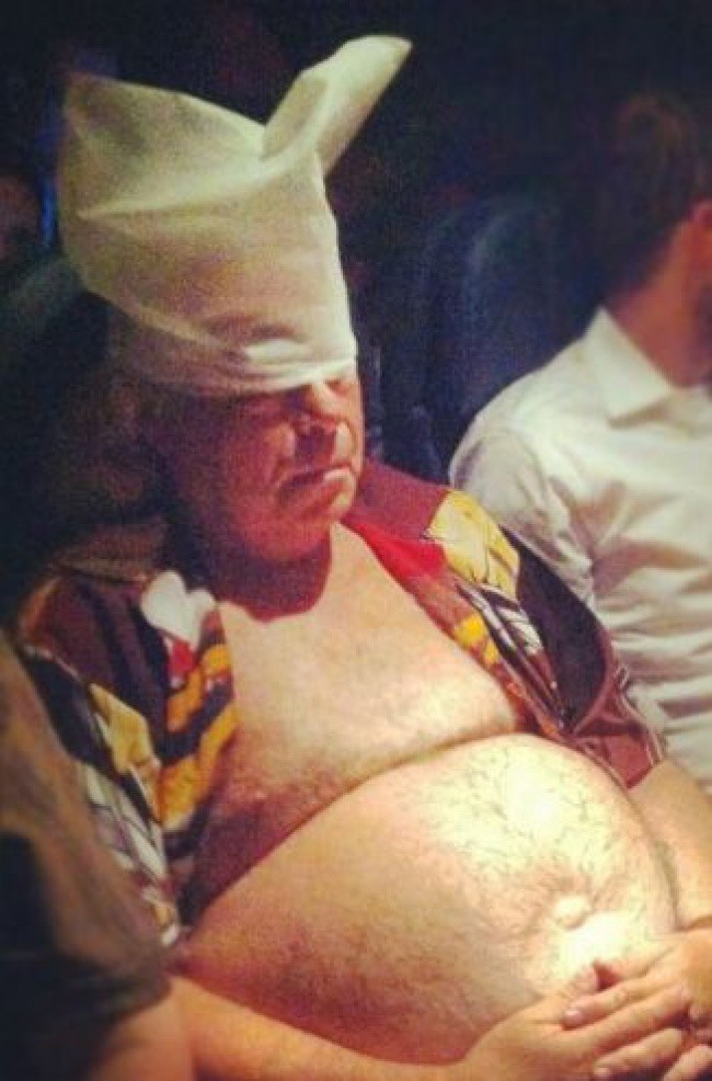 22 kieu nguoi ky cuc ma ai cung co the vo tinh nhin thay tren may bay