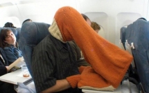 22 kieu nguoi ky cuc ma ai cung co the vo tinh nhin thay tren may bay