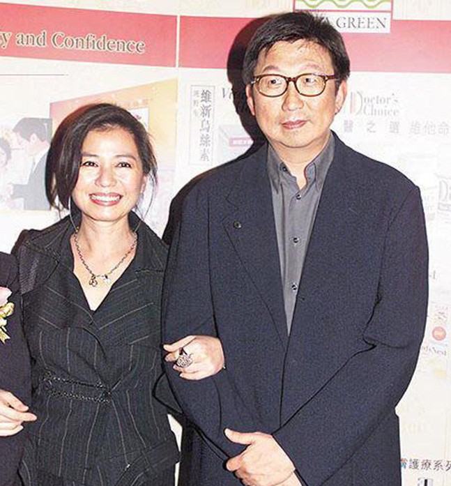chung so hong tu co dao hong kong nong bong giai nghe de lam vo dai gia den goa phu quyen ru