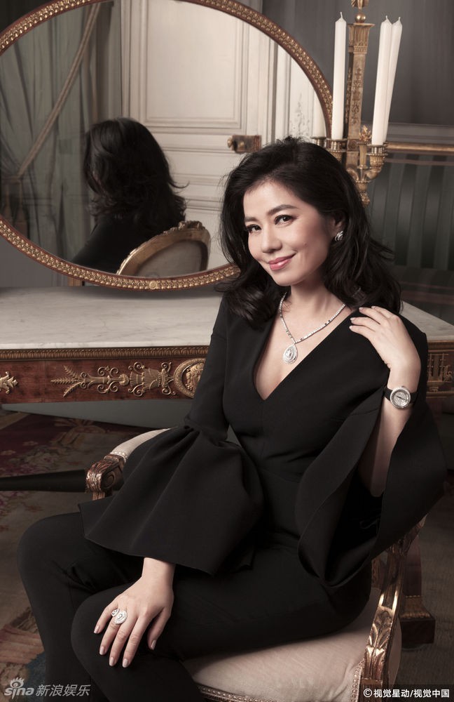 chung so hong tu co dao hong kong nong bong giai nghe de lam vo dai gia den goa phu quyen ru