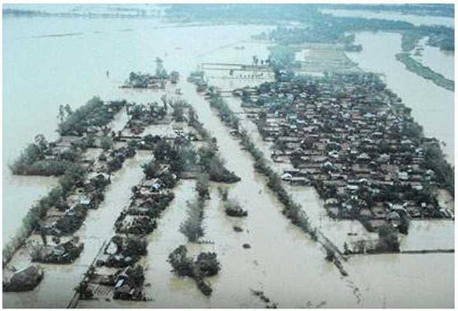 nhin lai con lu lich su o hue nam 1999 va nguy co thien tai lap lai chi con cach mot gang tay