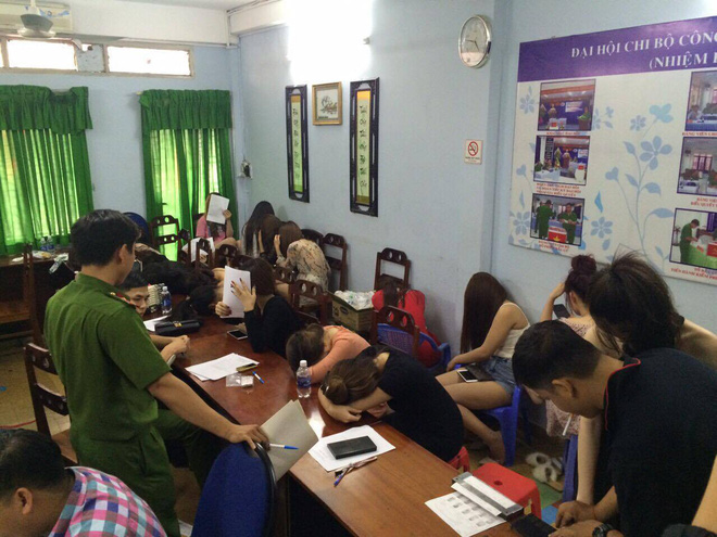 dot kich nha hang o trung tam sai gon tam giu hang chuc nam nu phe ma tuy dang thac loan