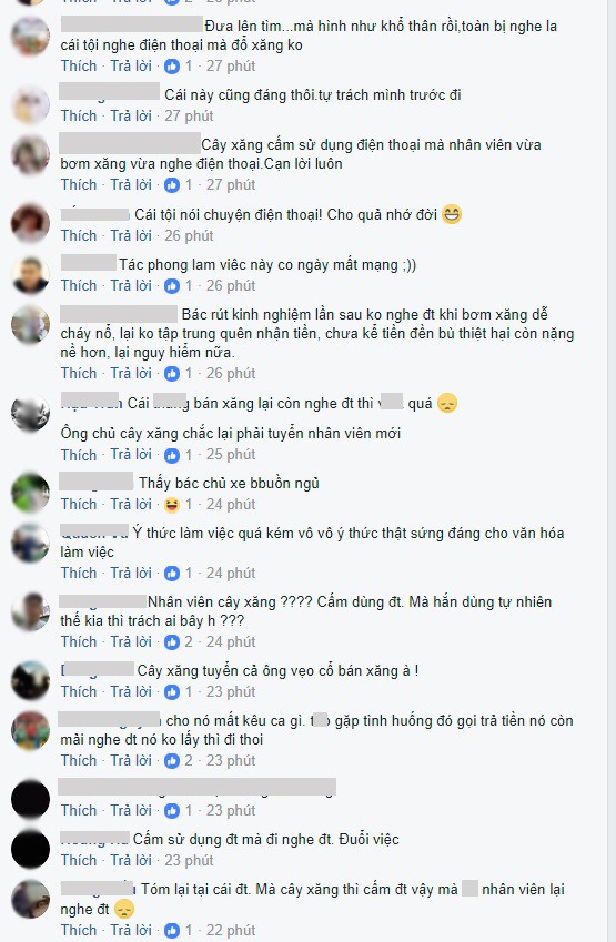 nhan vien cay xang dang dan nho tim tai xe do xong bung ngo dau lai bi chi trich vi vua lam vua nghe dien thoai