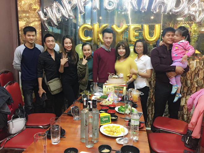 ban gai bi ung thu giai doan cuoi chang trai du phai nam dat cham soc van mot muc ke ben va cau chuyen cam dong phia sau