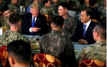 dang sau viec tong thong my donald trump chon dia diem ha canh khi toi han quoc