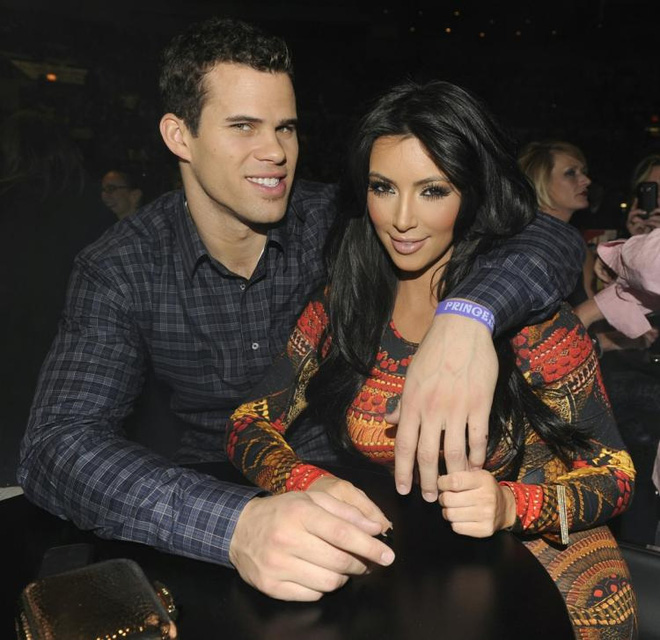 hon nhan chi vai ngay tham chi vai gio chac khong ai ngo sao hollywood ket hon va li hon chong vanh den the