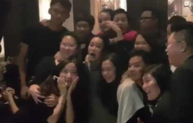 ly a bang vuong phi xem nhau nhu nguoi xa la khi cung di su kien