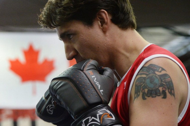 y nghia thuc su dang sau hinh xam an tuong tren tay thu tuong justin trudeau