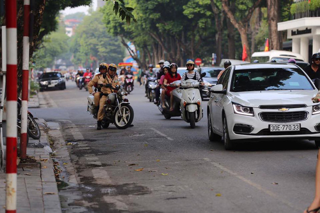 tong thong my donald trump den ha noi an ninh that chat o cac tuyen pho trung tam