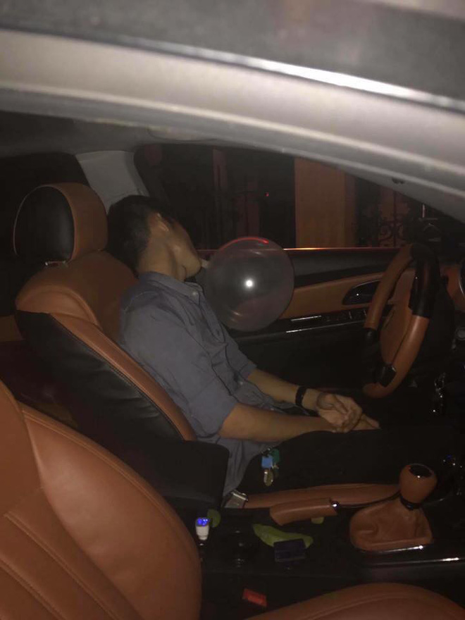 hai phong vua hit bong vua lai xe tai xe dam lien hoan 6 xe may 1 cot den va 1 goc cay