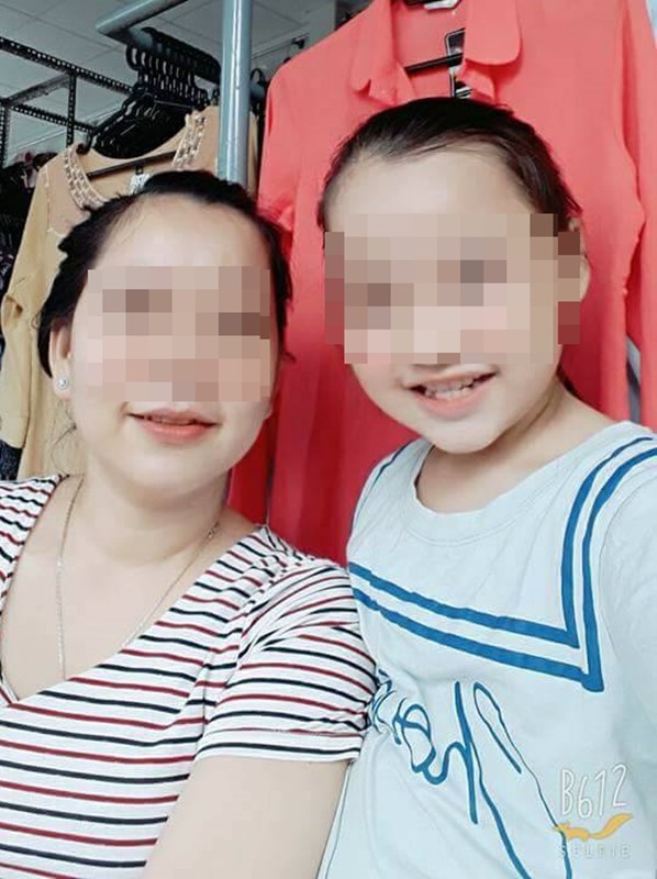 nguoi nha tuc tuoi to phong kham tac trach khien be gai 9 tuoi chet oan uong tren duong chuyen vien