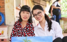 thuy dung co gang tro lai voi hoa hau quoc te du chua het han benh thuy dau