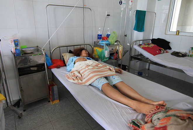 nu can bo tai chinh bi to vao khach san voi bi thu xa tinh cam o muc do nhu 2 cai thang thoi