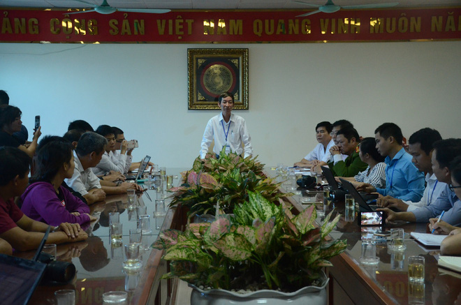 me chau be 2 thang tuoi tu vong sau khi tiem o benh vien bac ninh thay con co bieu hien la toi goi bac sy nhung ho lai mang toi