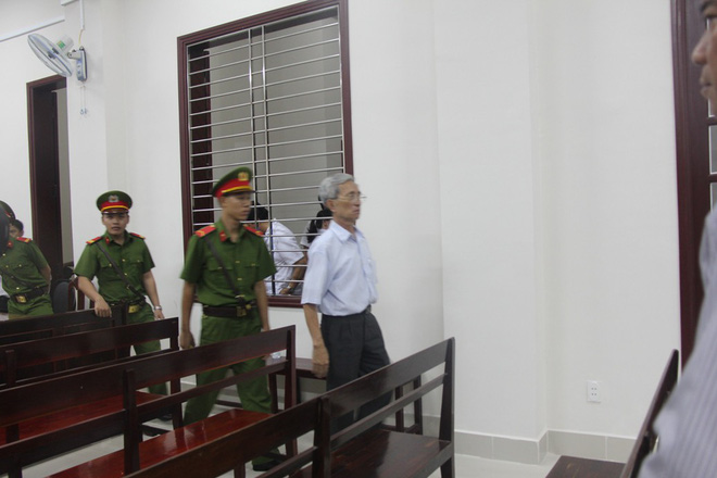 vu dam o vung tau nhan muc an 3 nam tu giam bi cao nguyen khac thuy lon tieng truoc toa mot muc keu oan