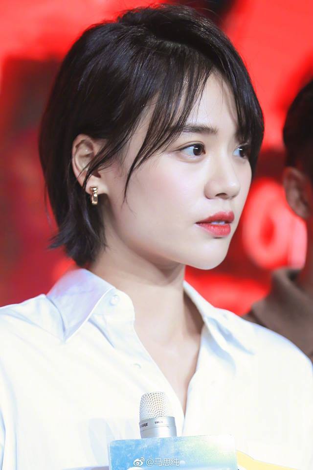 nhung bi mat thu vi cua cap doi trai xinh gai dep tuong quan o tren ta o duoi