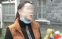 nhe da ca tin nguoi phu nu bi vo chong ban trai loi dung lam may de con cung bi cuop mat