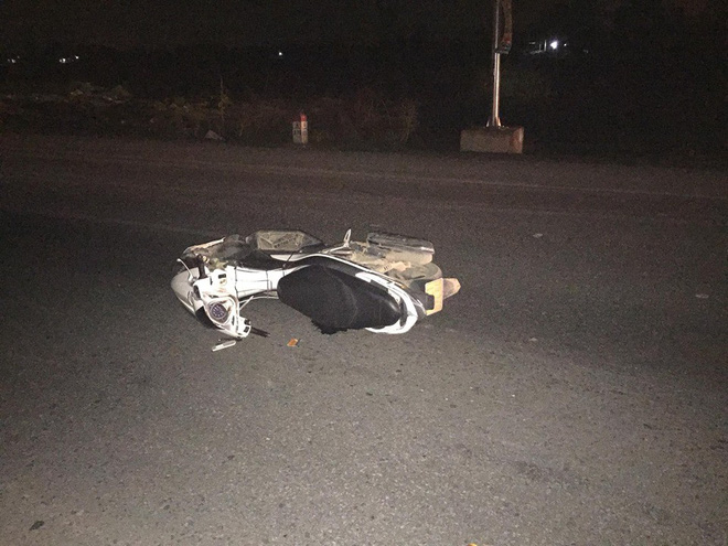 thanh hoa xe may dang di thi dam vao xe tai do ben duong 2 nguoi thuong vong