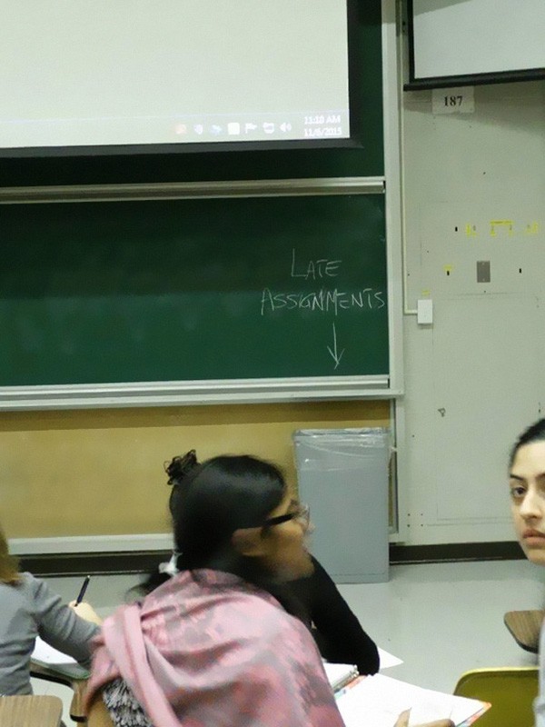 15 khoanh khac ma hoi giao vien cung quai chieu chang kem hoc sinh la may