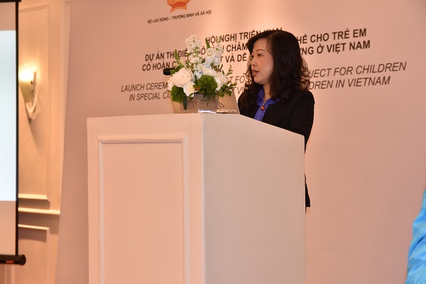 thi diem mo hinh cham soc thay the cho tre em ngay tai cong dong