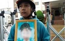 vu be gai 13 tuoi ca mau uong thuoc tu tu nghi bi hang xom xam hai de nghi truy to nghi can