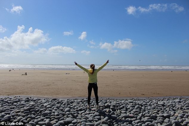 tung suy sup vi bi ung thu 4 nam sau co gai nay da tro thanh ky luc gia duoc nhieu nguoi nguong mo